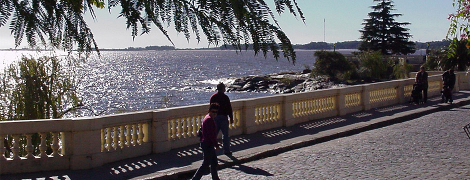 Colônia del Sacramento ( Saída de Buenos Aires via Buquebus ) Colônia del Sacramento - saída de Buenos Aires via Buquebus