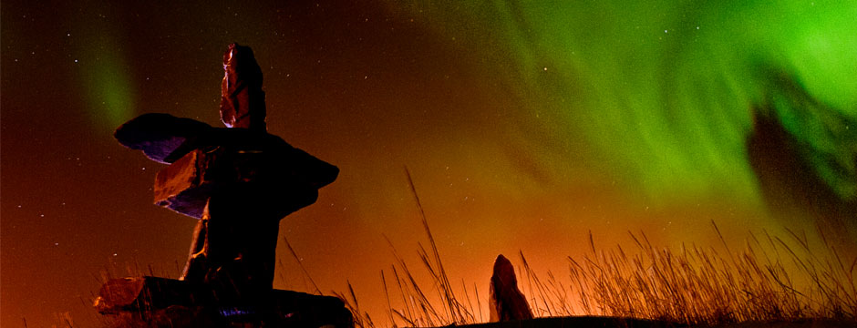 Aventura na Linha Férrea nas Montanhas e Aurora Boreal