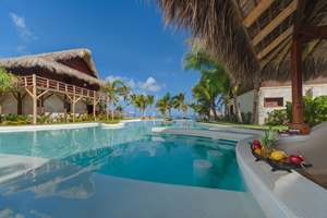 Zoëtry Agua Punta Cana bar CAICU - Zoëtry Agua Punta Cana