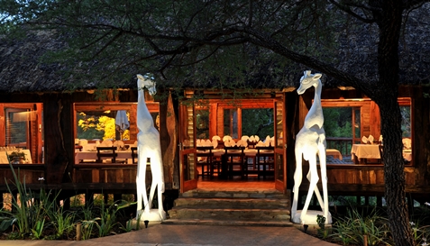 Trek_Package 3270 - River-Lodge-dinning-room-entrance1